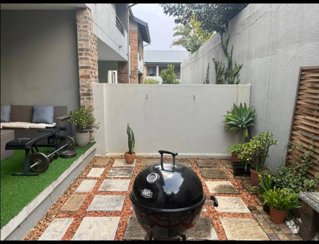 2 BEDROOM PROPERTY TO RENT IN MALANSHOF